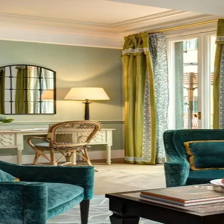 Rocco De La Hotel 5*