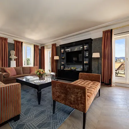 Rocco De La ローマ