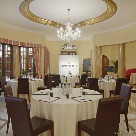 ホテル Rocco De La