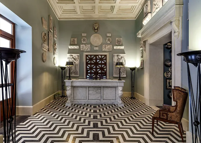 Ξενοδοχείο Rocco De La 5*